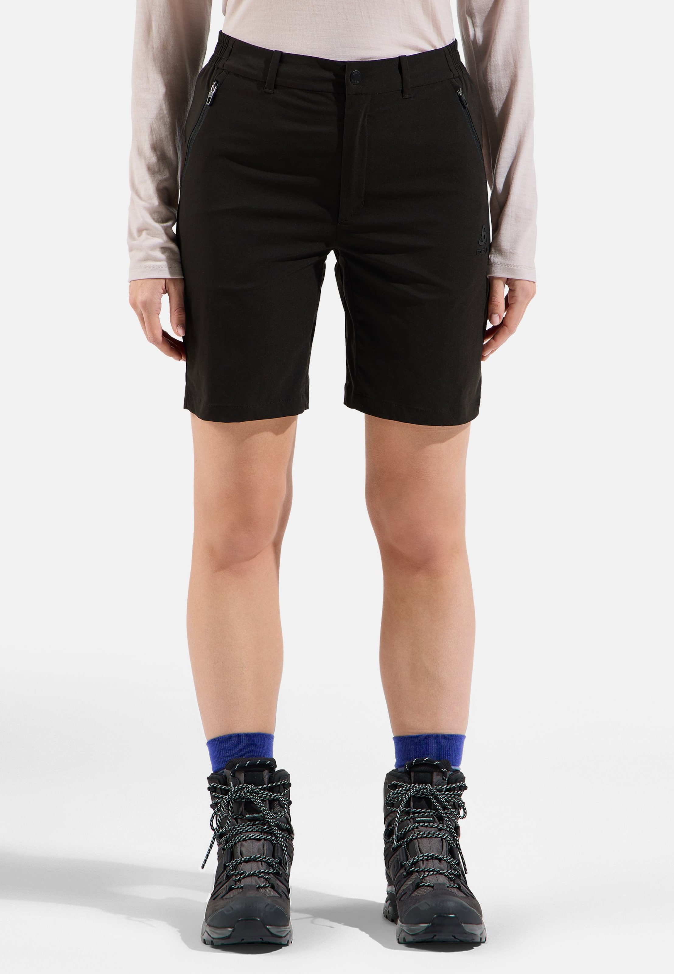 Ascent Light Wandershorts in black