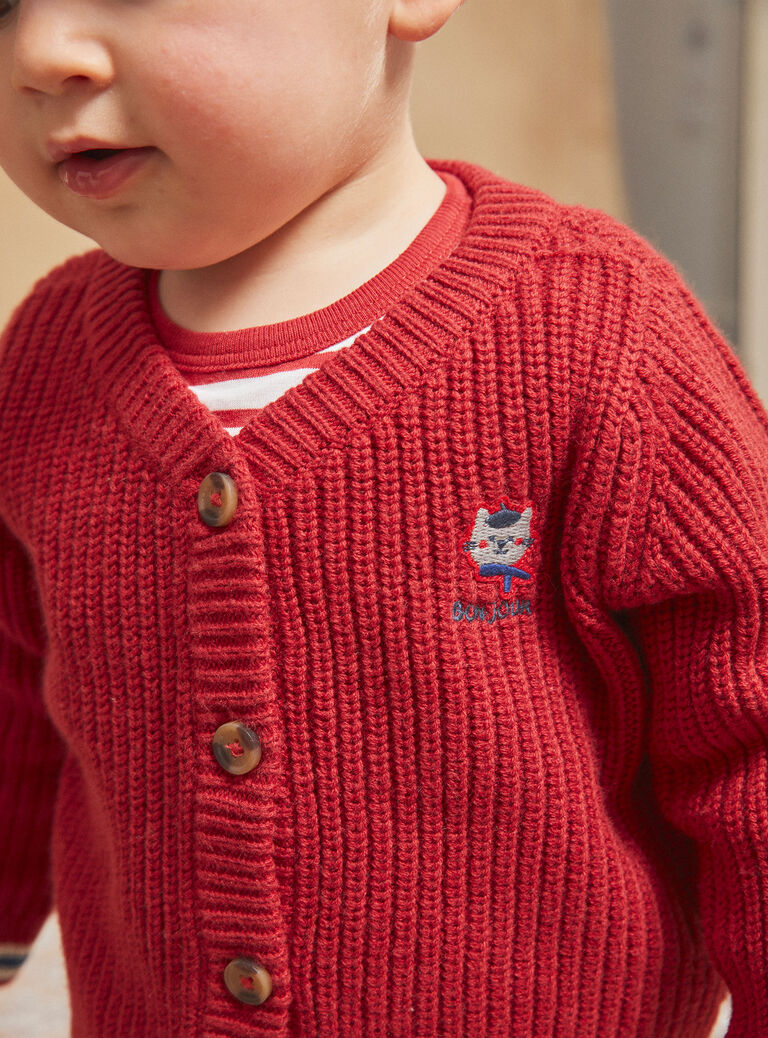 Cardigan rouge en tricot