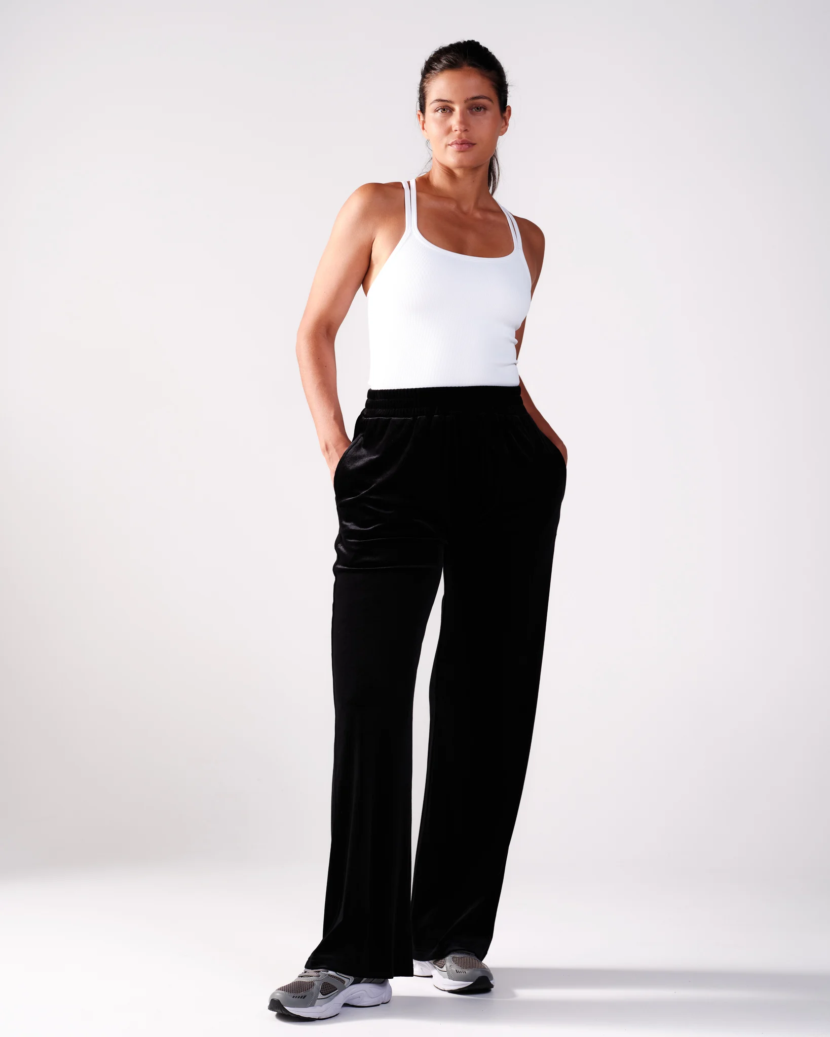 LEVITY Velour Straight Pant Black