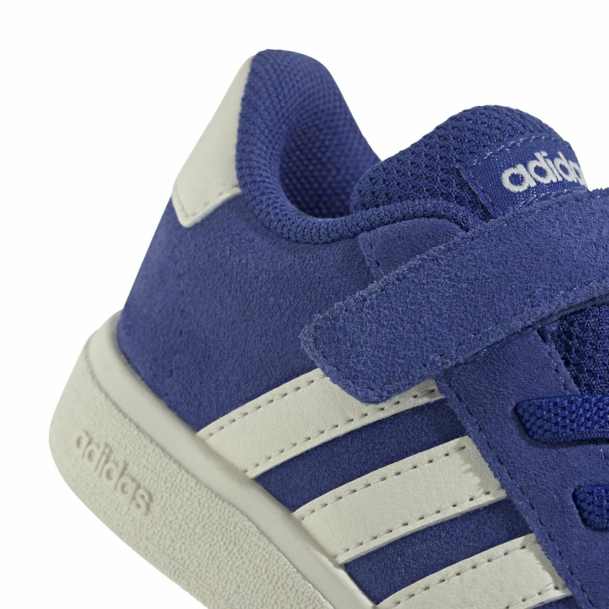 ADIDAS ROUPAS ESPORTIVAS<br>Tênis Grand Court anos 2000