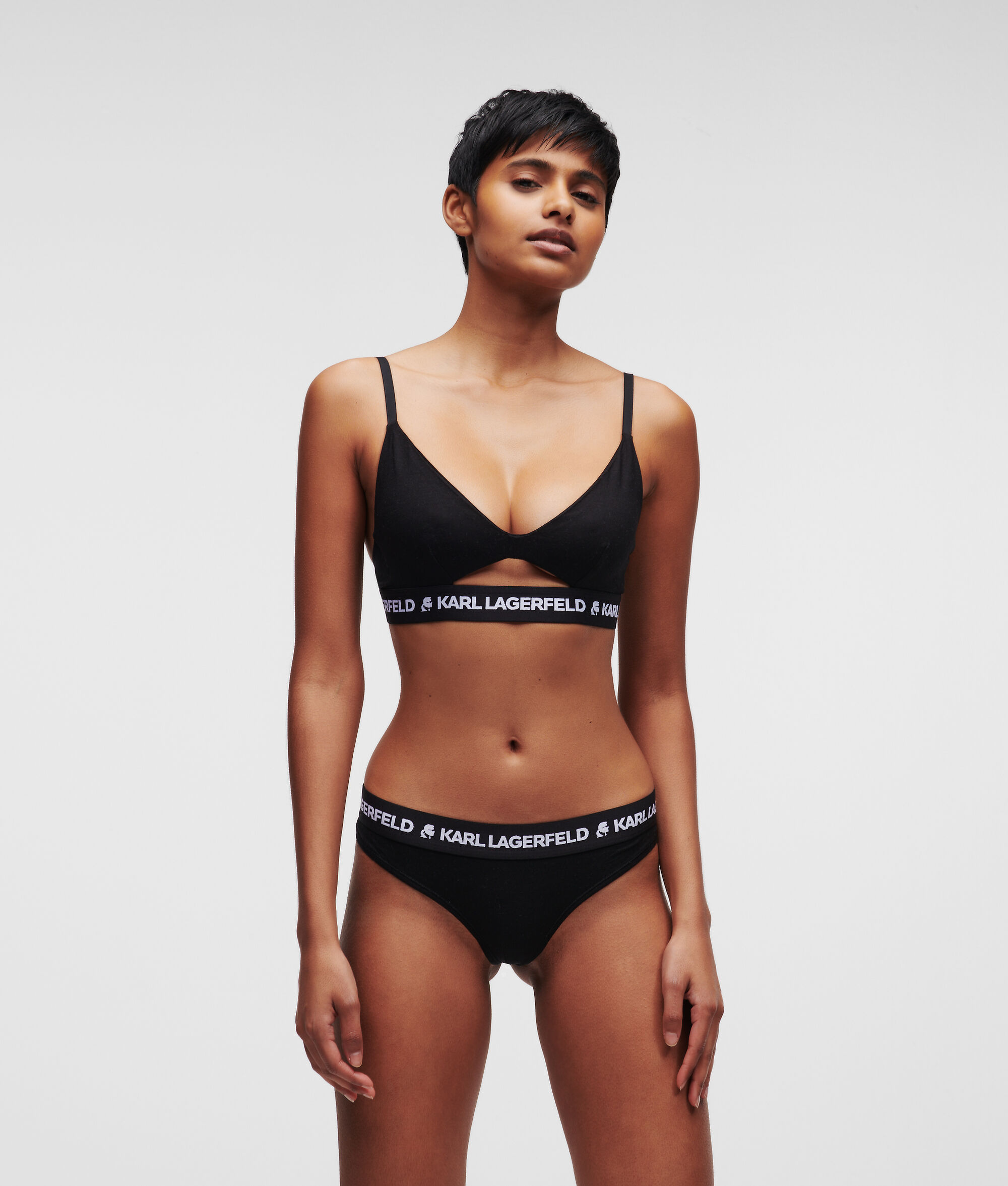 SOUTIEN-GORGE AVEC DECOUPE ET LOGO KARL