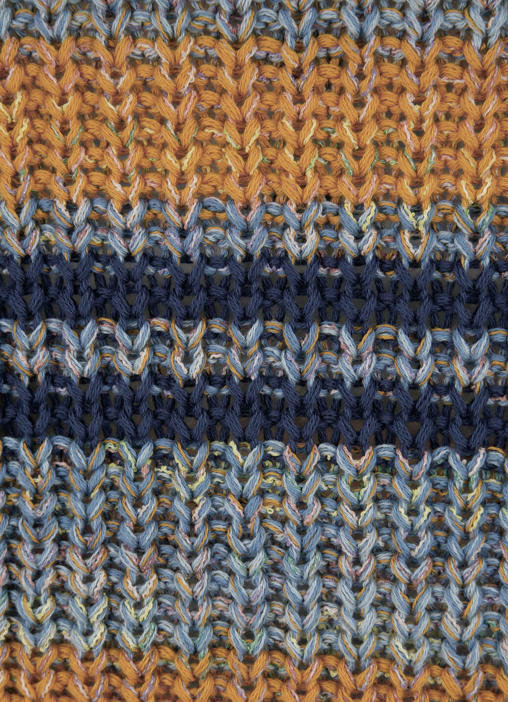 Pullover in Garnmix