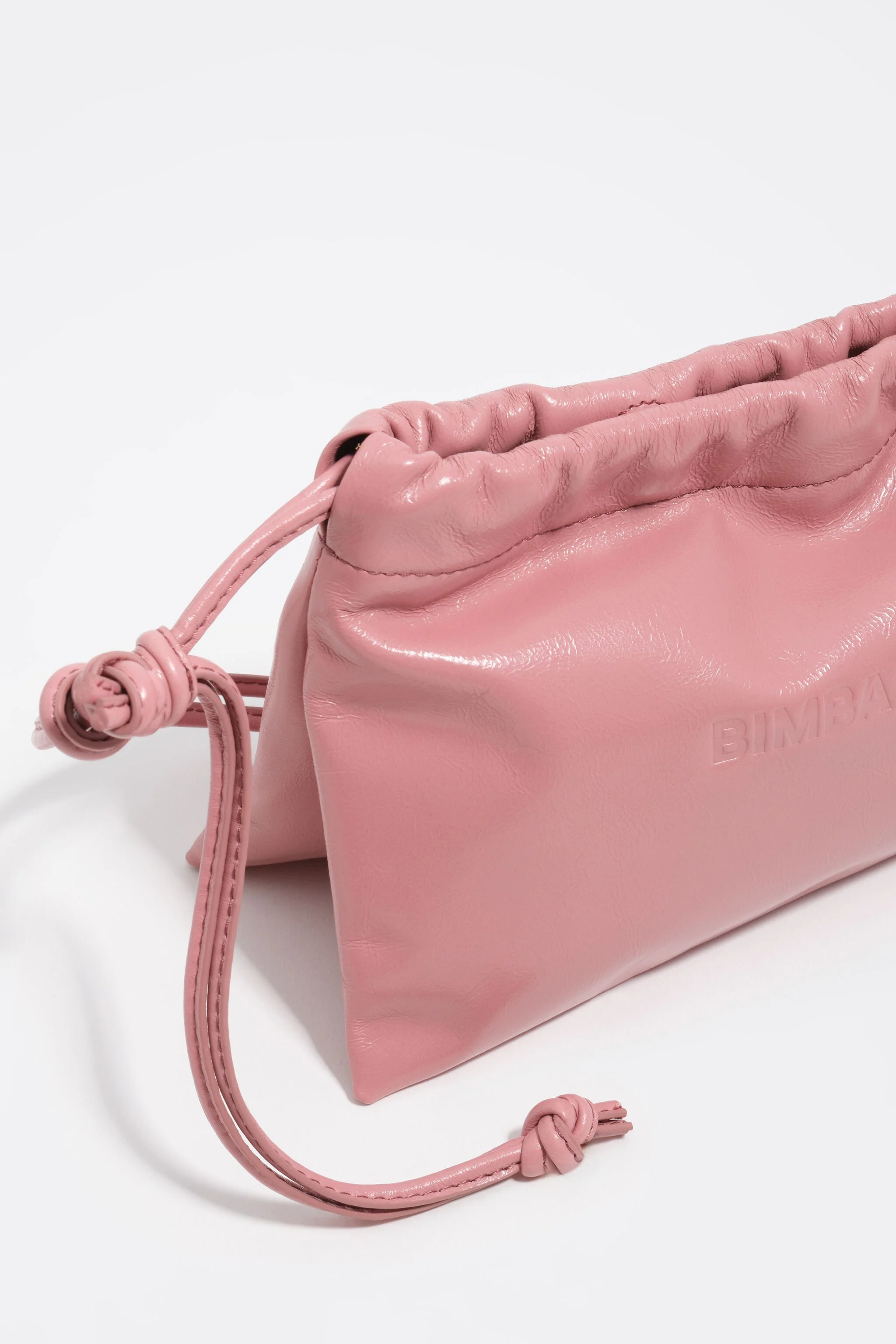 Bolsa pequena de couro rosa