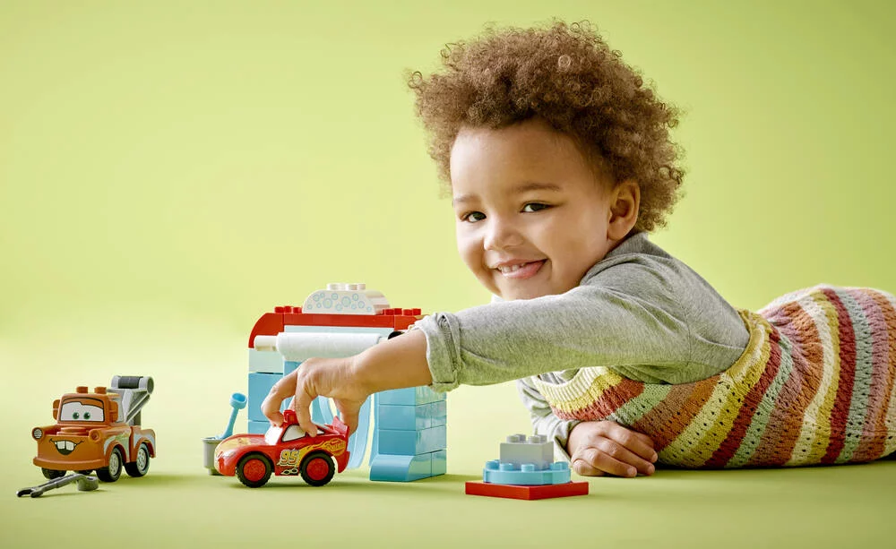 LEGO®DUPLO®DISNEY™ 10996 - LA STATION DE LAVAGE AVEC FLASH MCQUEEN ET MARTIN