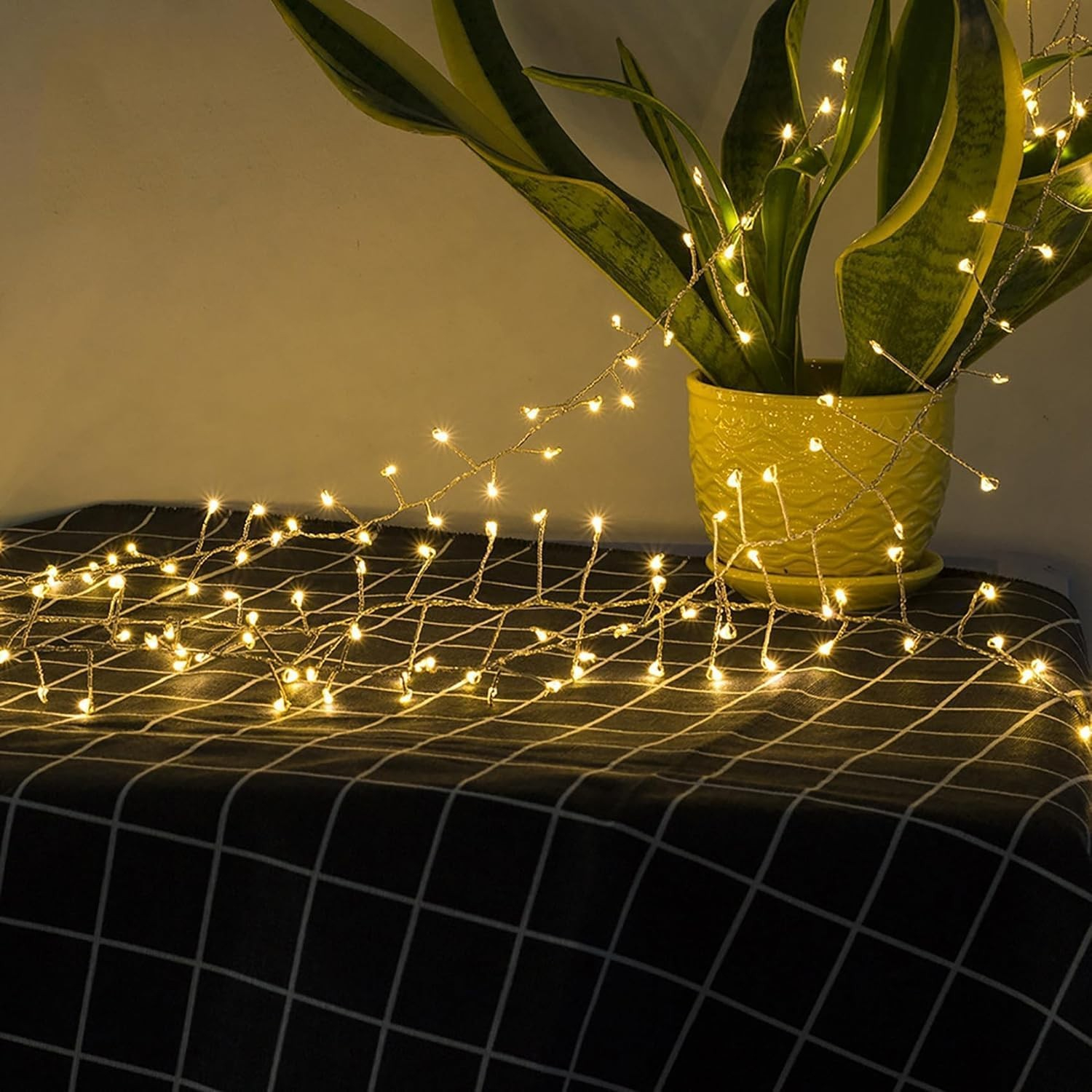 (9m) 300 LED's Deko Draht Lichterkette Feuerwerk Outdoor Beleuchtung 8 Modi   Fernbedienung IP44 (Batteriebetrieben) - Warmweiss