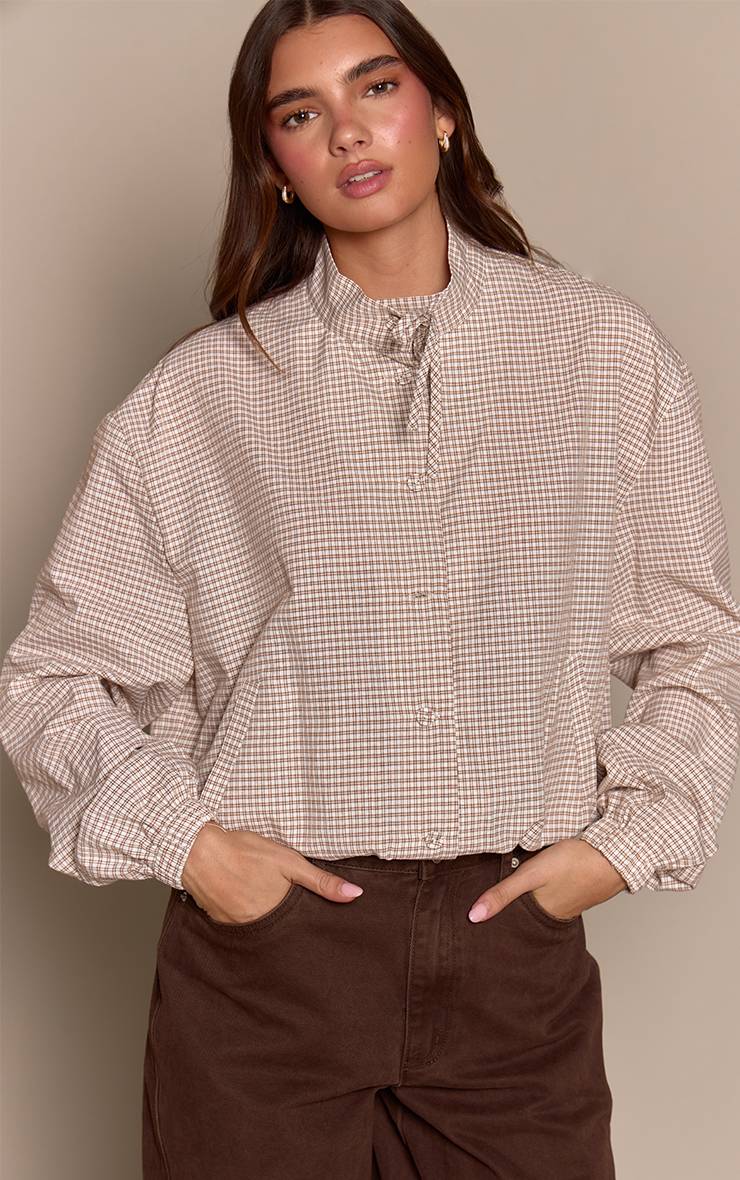 Crème Chemise À Carreaux À Manches Longues Avec Col Montant Et Détail Nœud