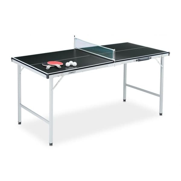 Sort bordtennisbord med tilbehør