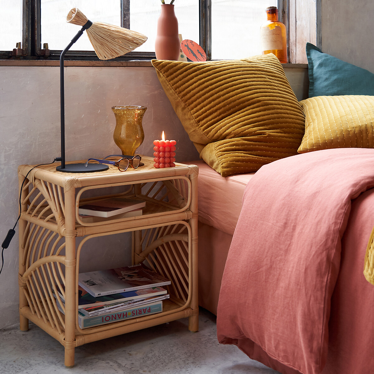 LA REDOUTE INTERIEURS<br>Mesinha de cabeceira em rattan riscas