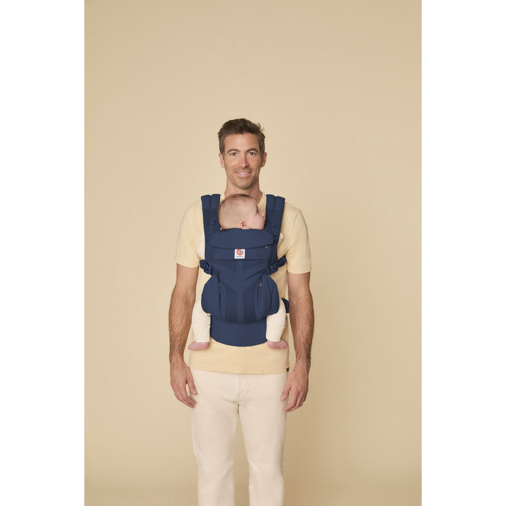 Køb Ergobaby Midnigth Blue Omni Classic