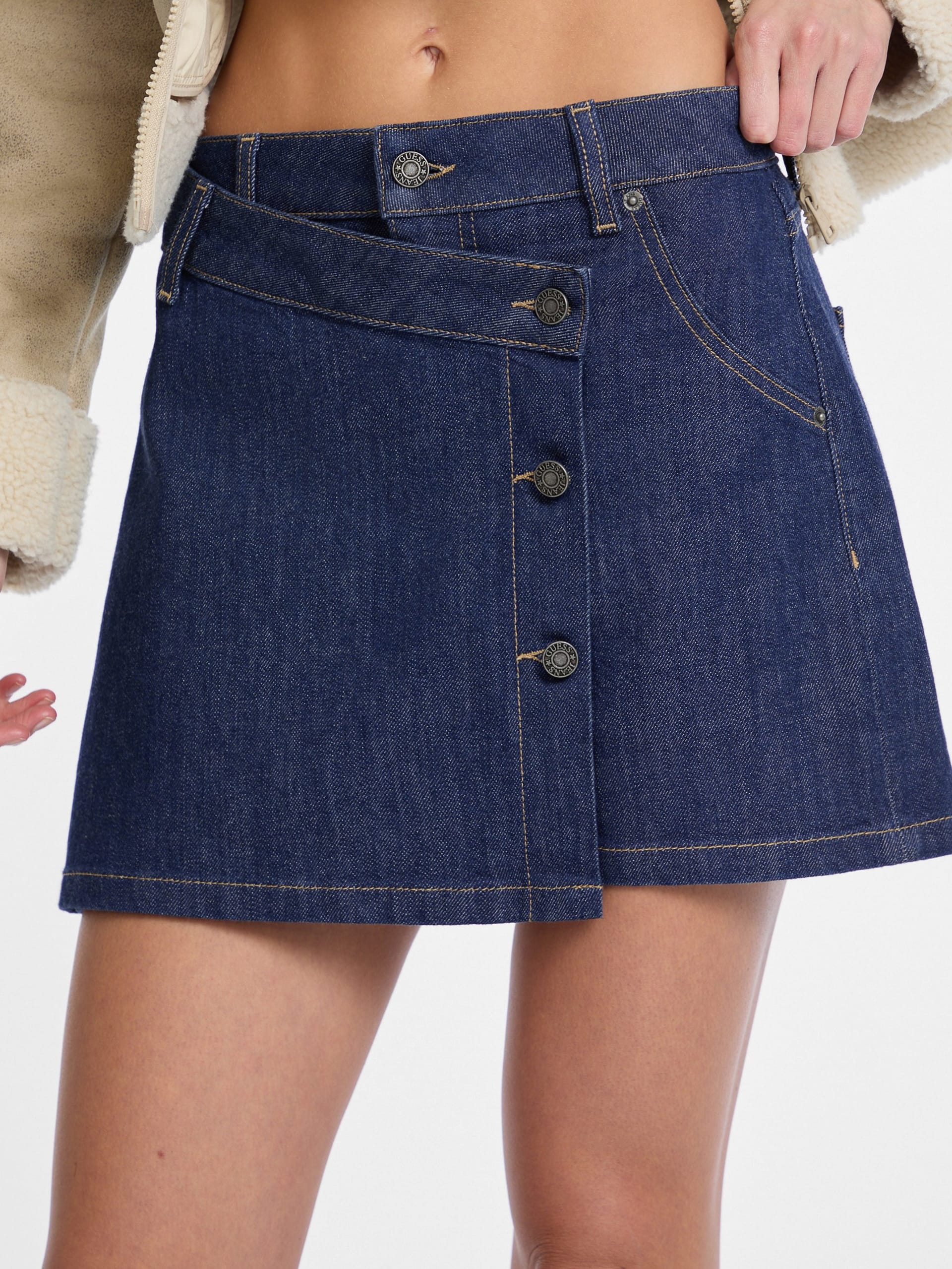 Saia-calça jeans com amarração