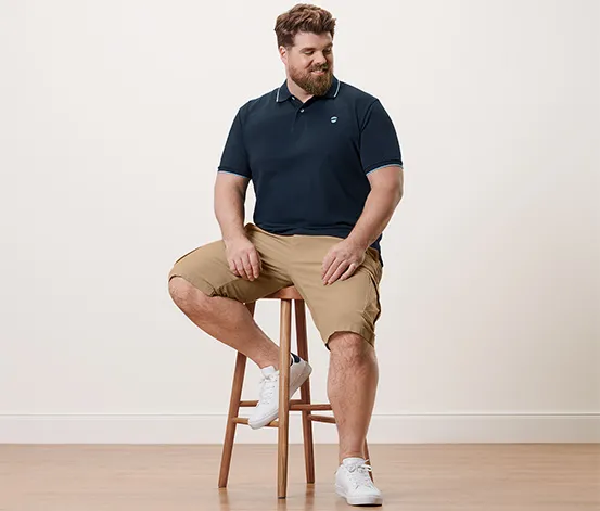 Cargo-Shorts, sand
