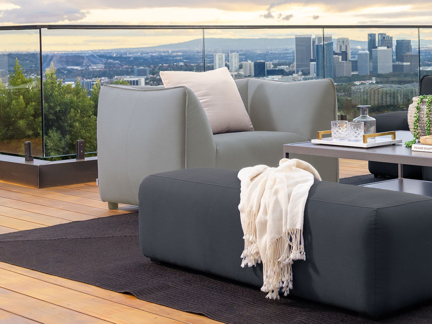 Sessel Lewis – aus schnelltrocknendem Quick-Dry-Foam™