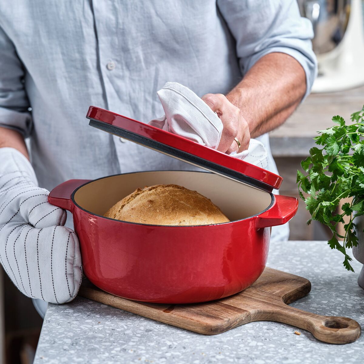 Støpejernsgryte 22 cm/3,3 liter, empire red