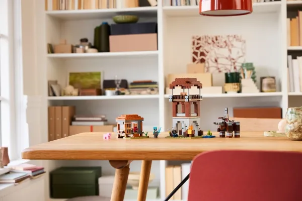 LEGO Minecraft 21278 Røverforposten og ravager