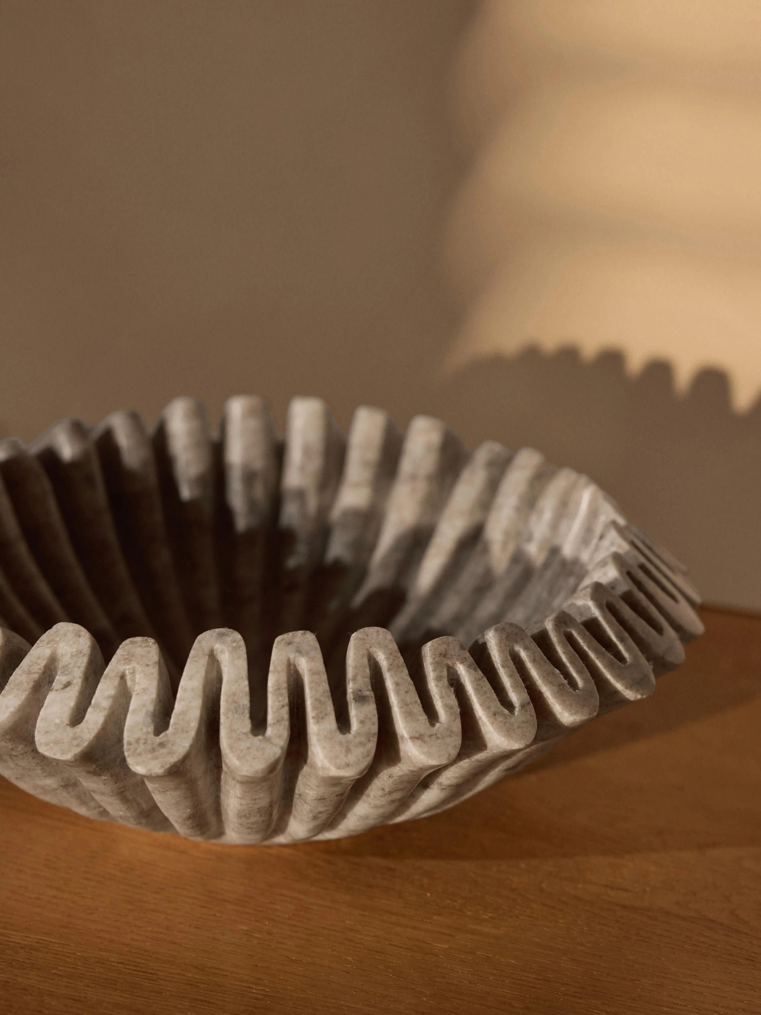 Handgemaakte decoratieve schaal Santorini van marmer, Ø 31 cm