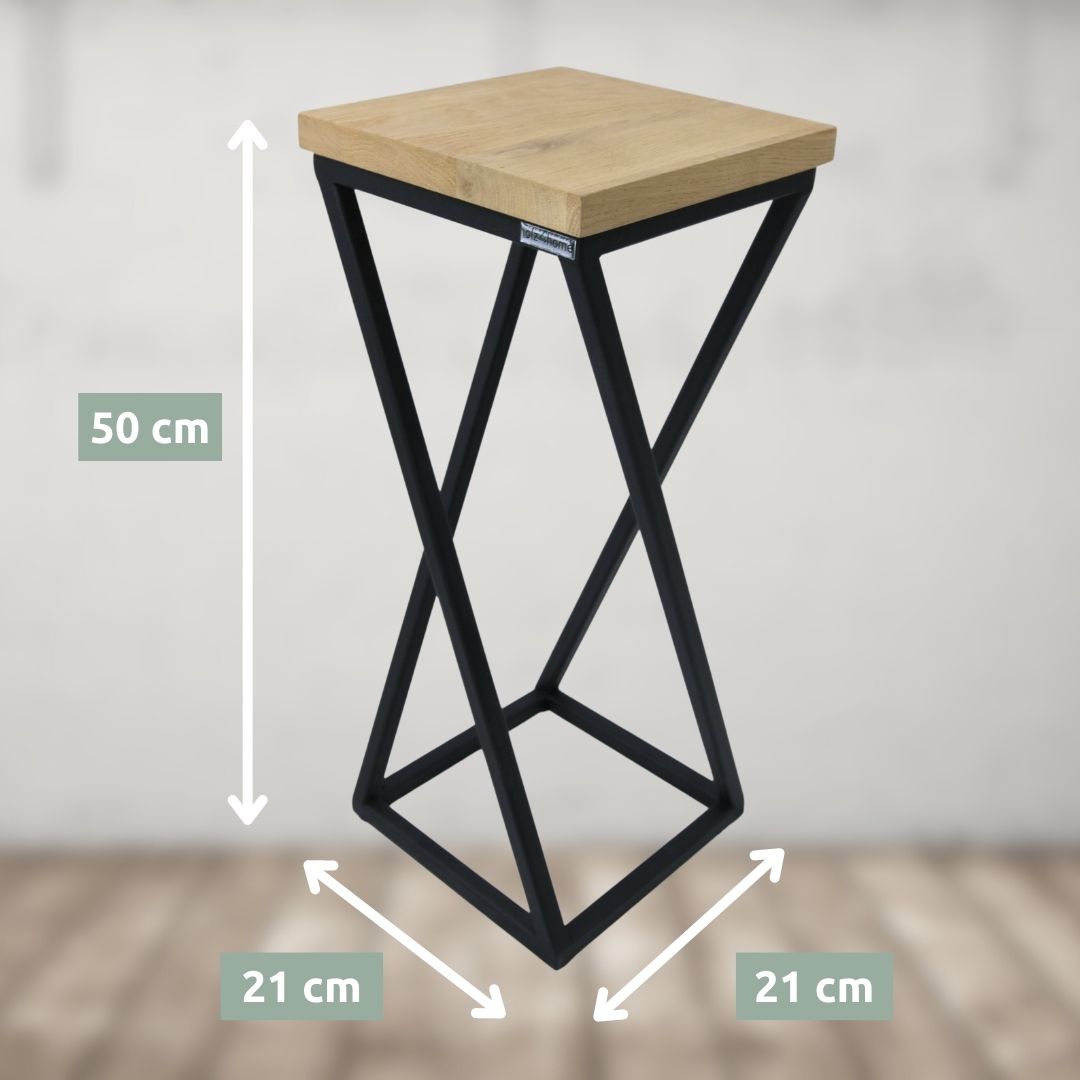 holz4home® Dekoständer aus Eiche | Gedrehte Streben-Variante in hellgrau geölt | 50 cm