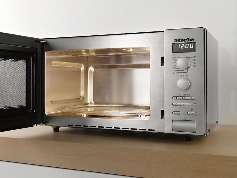Miele Mikrowelle mit Grill M 6012 SC Silber Stand-Mikrowellengerät