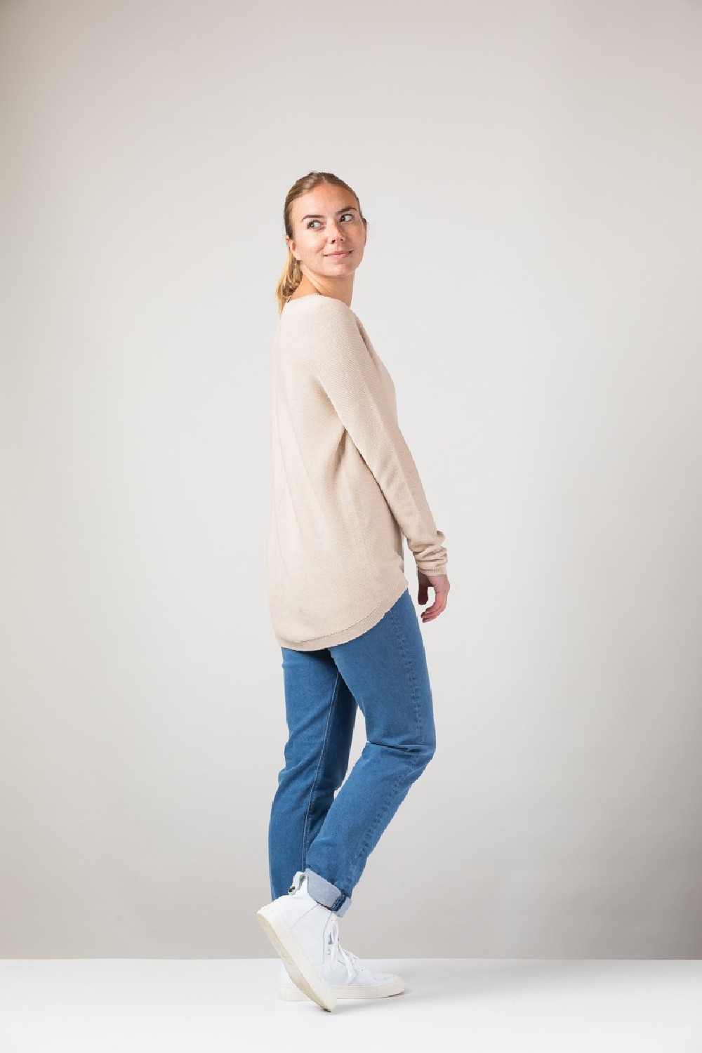 WE ARE ZRCL Strickpullover Lina Swiss Edition Tofu
