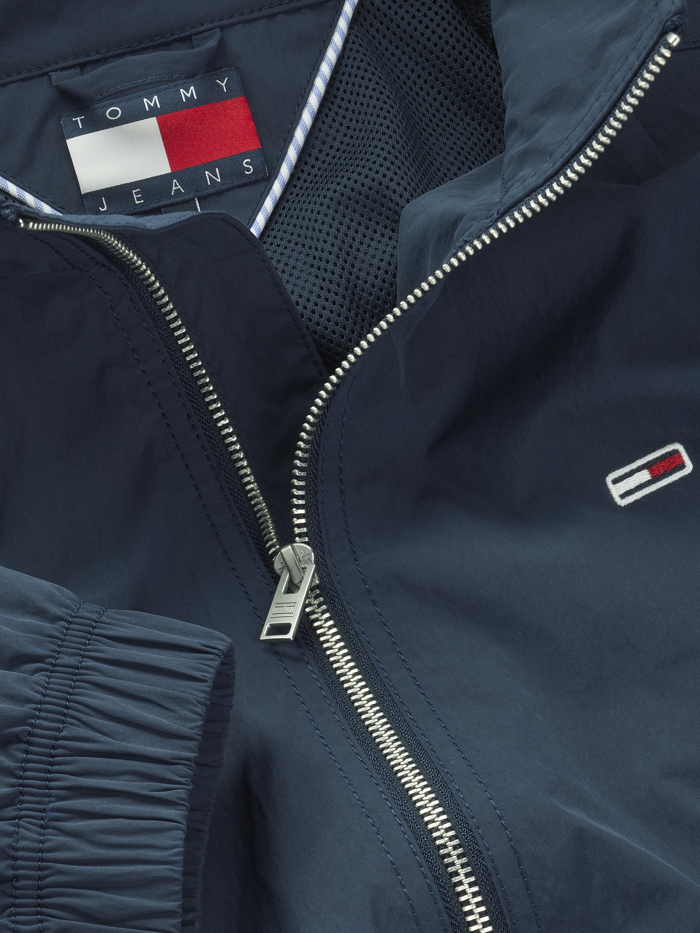 Tommy Jeans Plus Allwetterjacke »TJM ESSENTIAL JACKET EXT« in Grossen Grössen, Logostickerei, Eingriffstaschen