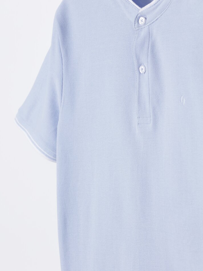 Camisa polo com gola mandarim bordada - Azul Lavanda