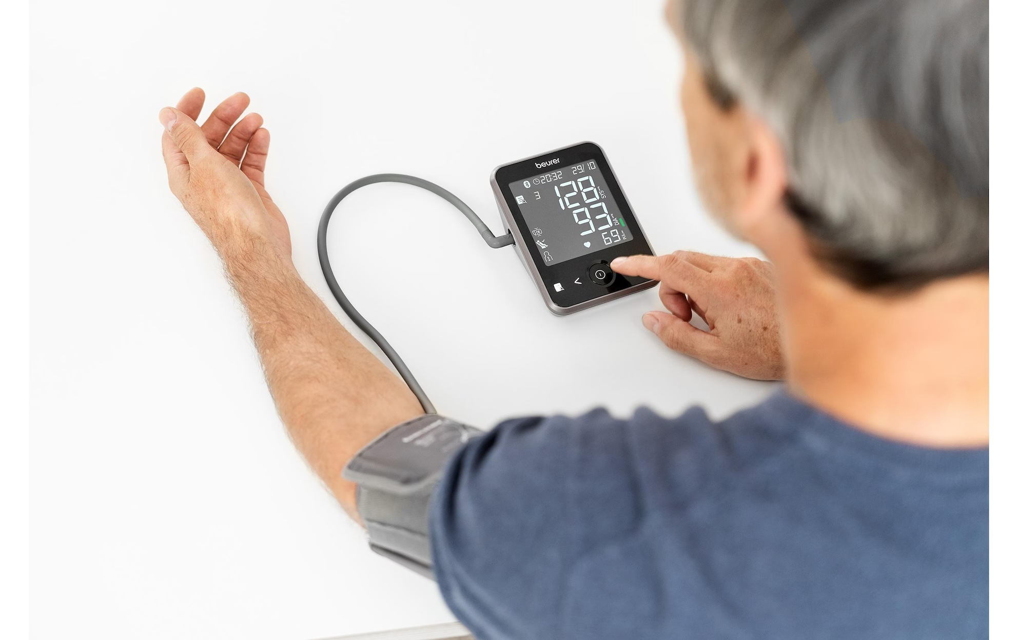 BM 64 Blutdruckmessgerät für den Oberarm mit Inflation-Technology   Patentiertem Ruheindikator (65400) - Schwarz