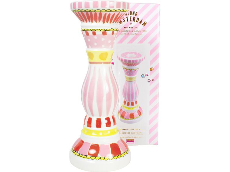 Roze gekleurde kandelaar