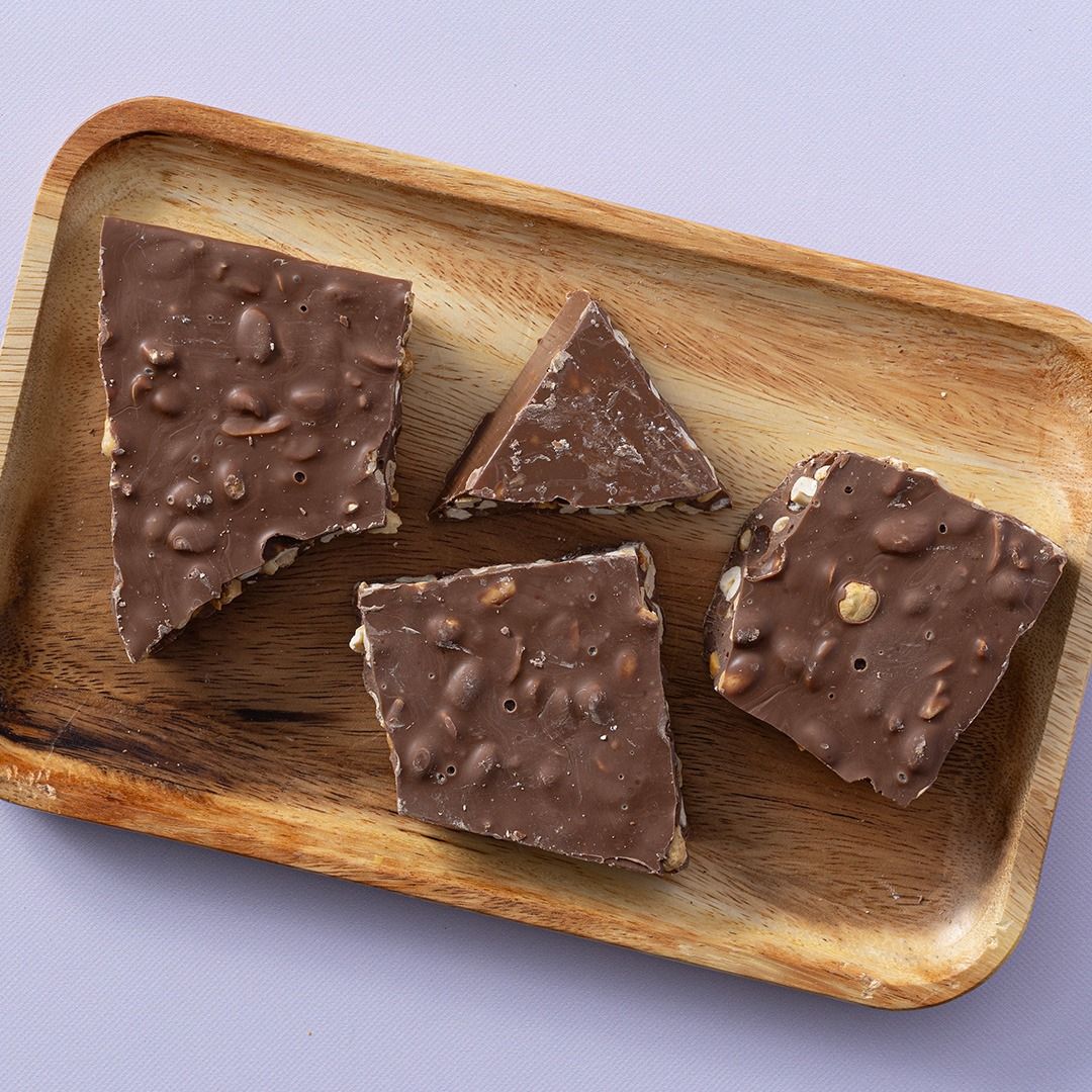 Chocolade pinda breekplaat melk brokken