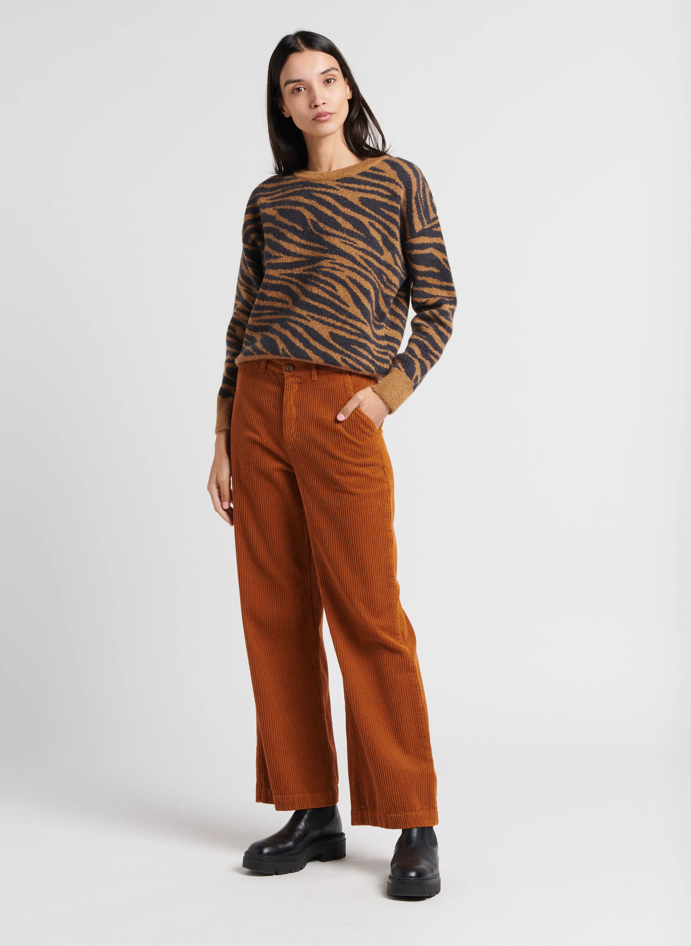 ANELLE - Pantalon en velours côtelé | Marron