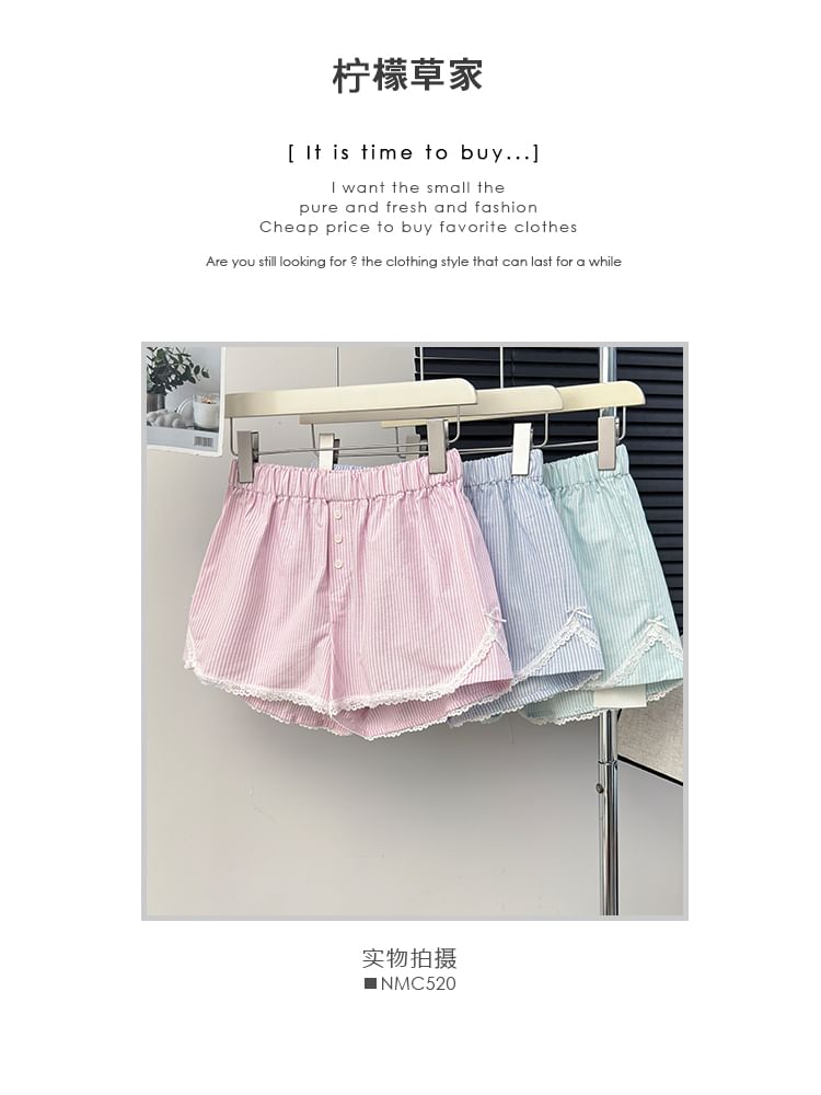 Lemongrass - Casual shorts met kant en strepen