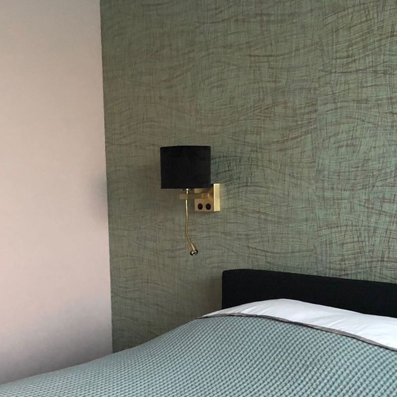 Moderne wandlamp messing met kap zwart velours - Brescia