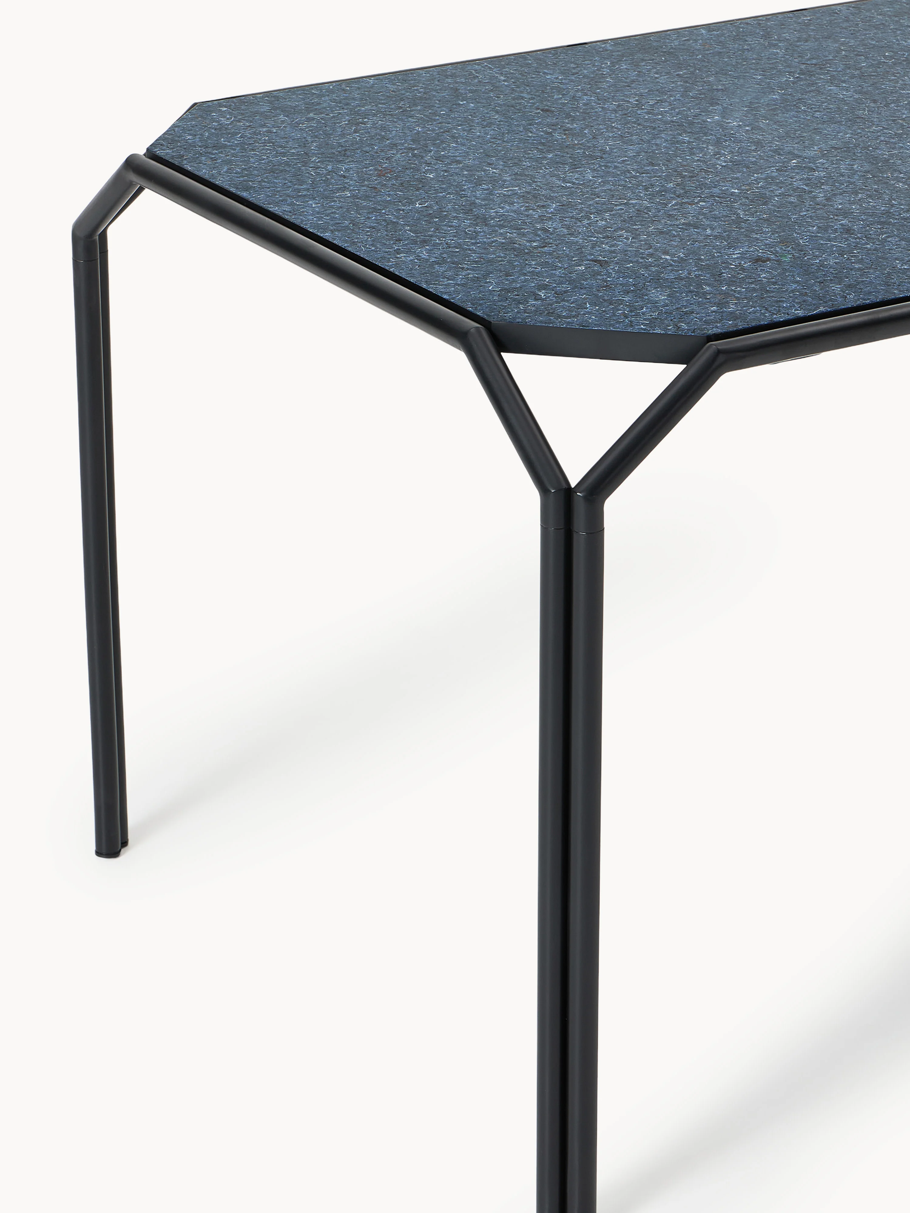 Westwing x Rezign®, eettafel Danilo in verschillende formaten
