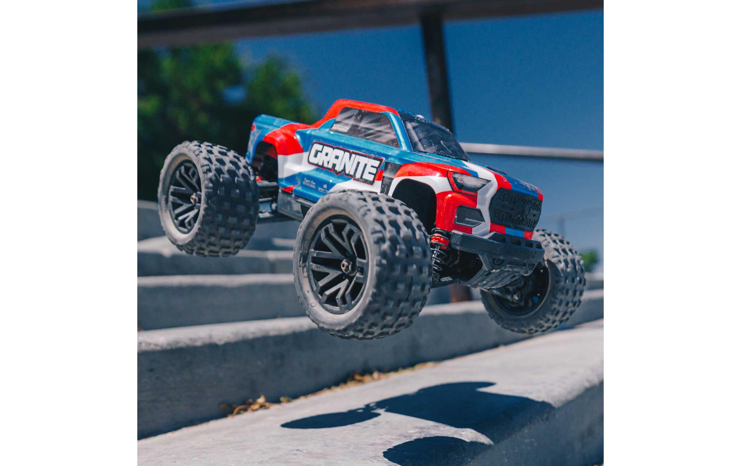 Monster Truck Granite Grom Mega 380 Blau, RTR, 1:18<br>Robuster 4wd mini Monstertruck mit Spektrum Technik