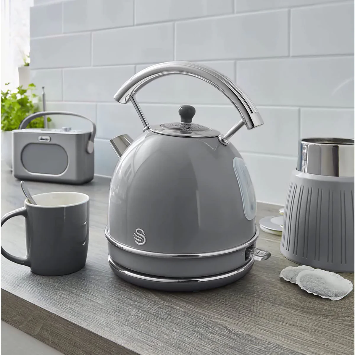 Retro Bouilloire, 1,8 L, Acier Inoxydable sans BPA, Résistance Cachée,