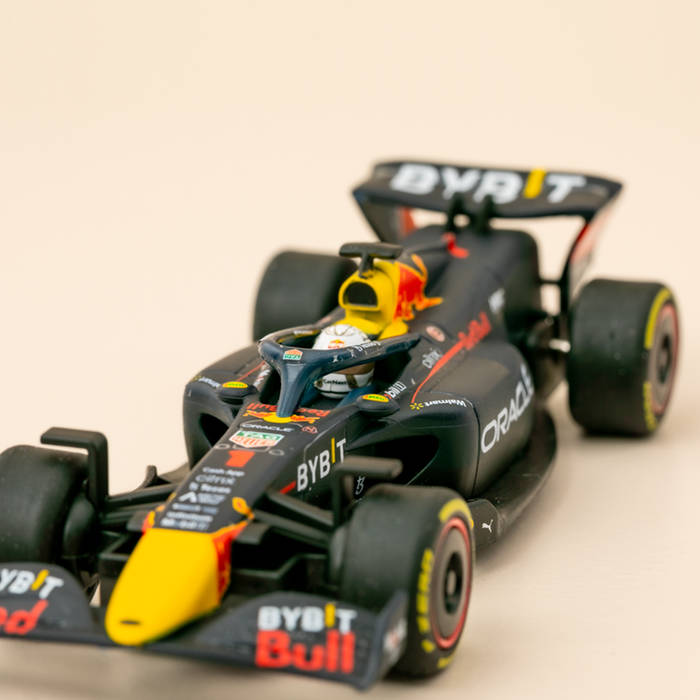 Carrera Red Bull Max Verstappen No 1 raceauto