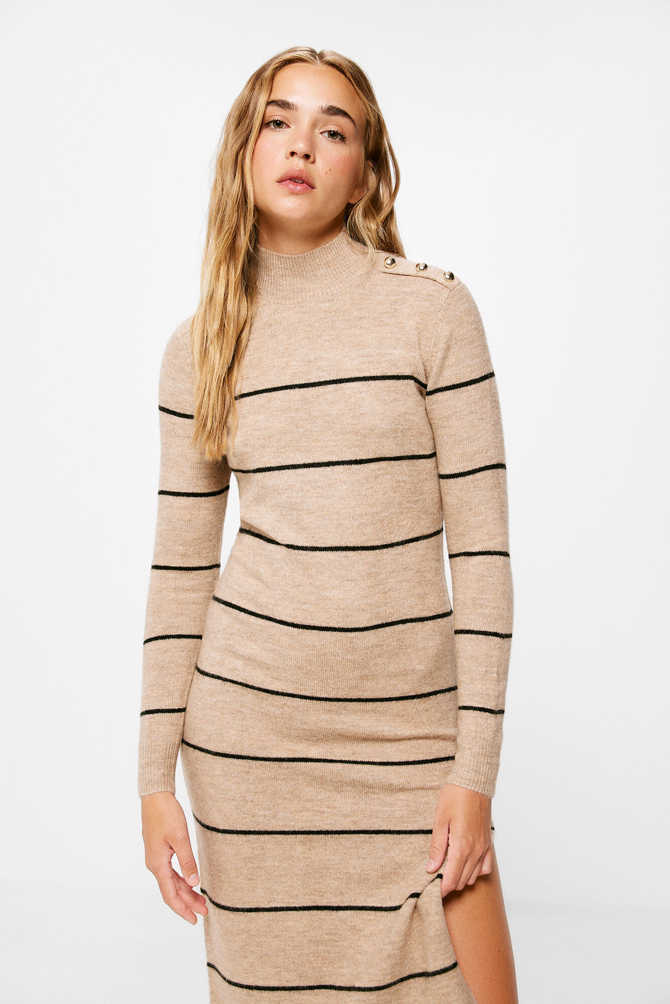 Vestido midi de malha listrada
