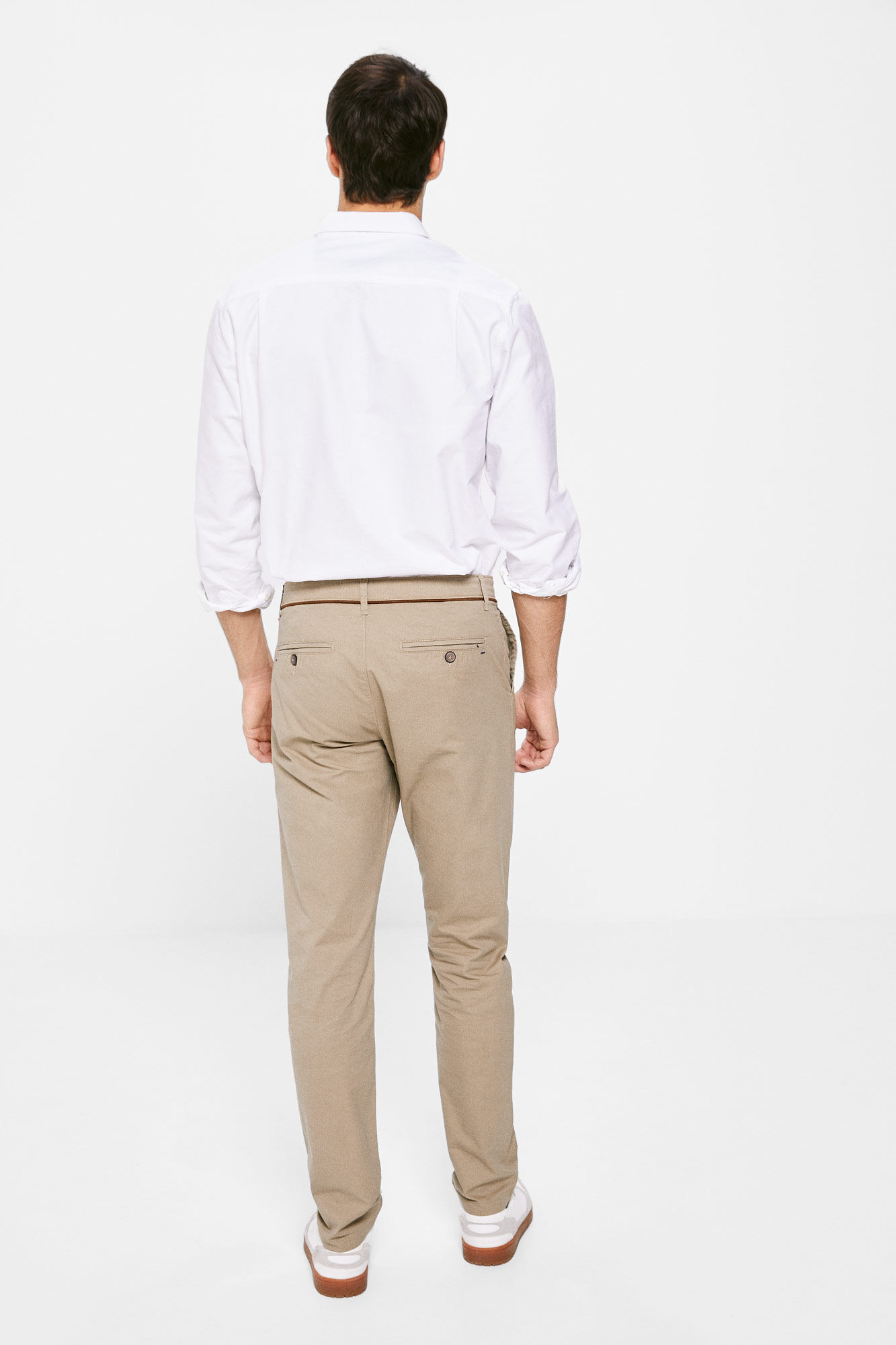 Calça chino com microestampa - bege médio