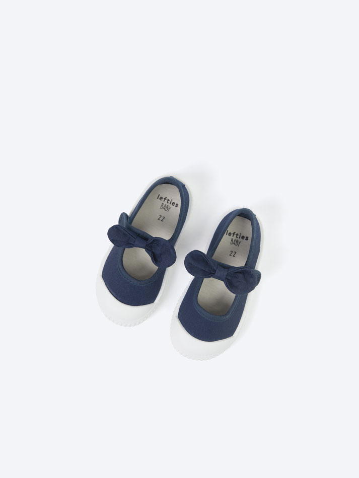 Sapato de bico fino com laço - Azul Marinho