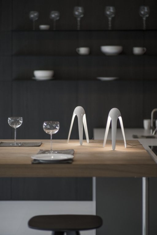 Martinelli Luce Cyborg tafellamp LED lichtblauw