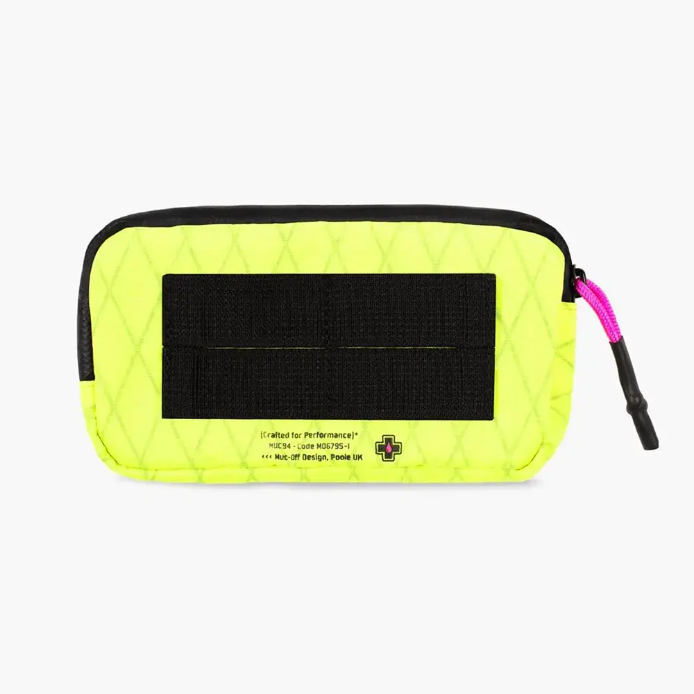 Muc-Off Essentials Case Rainproof HiVis Geel
