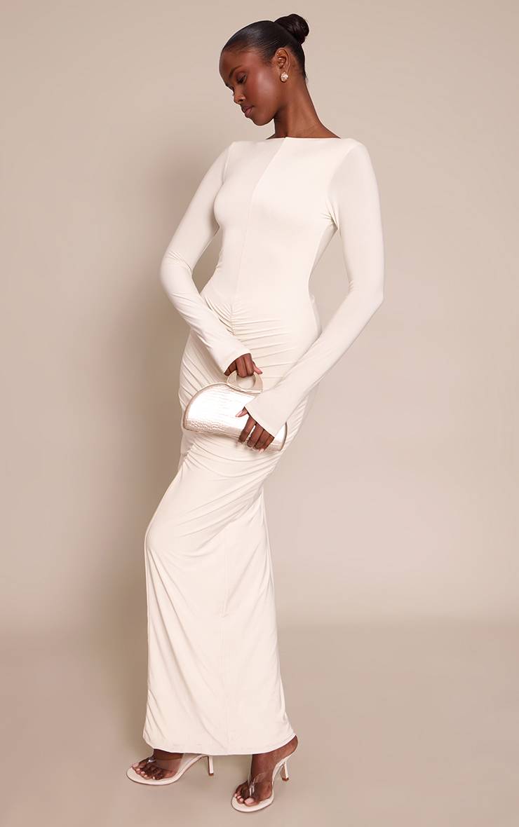 Crème Robe Longue Moulante Froncée À Dos Nu