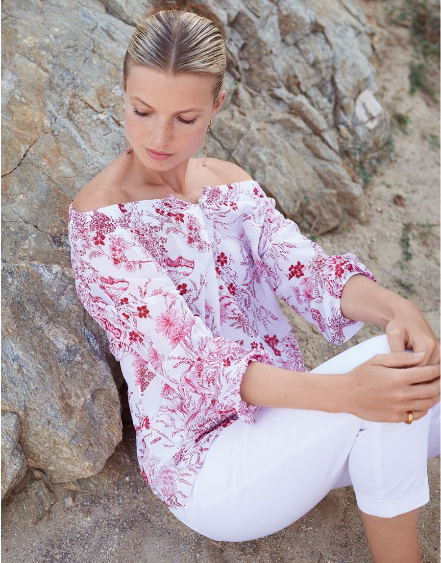 Blouse rouge féminine