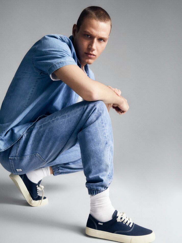 Calça jeans jogger elástica - Índigo