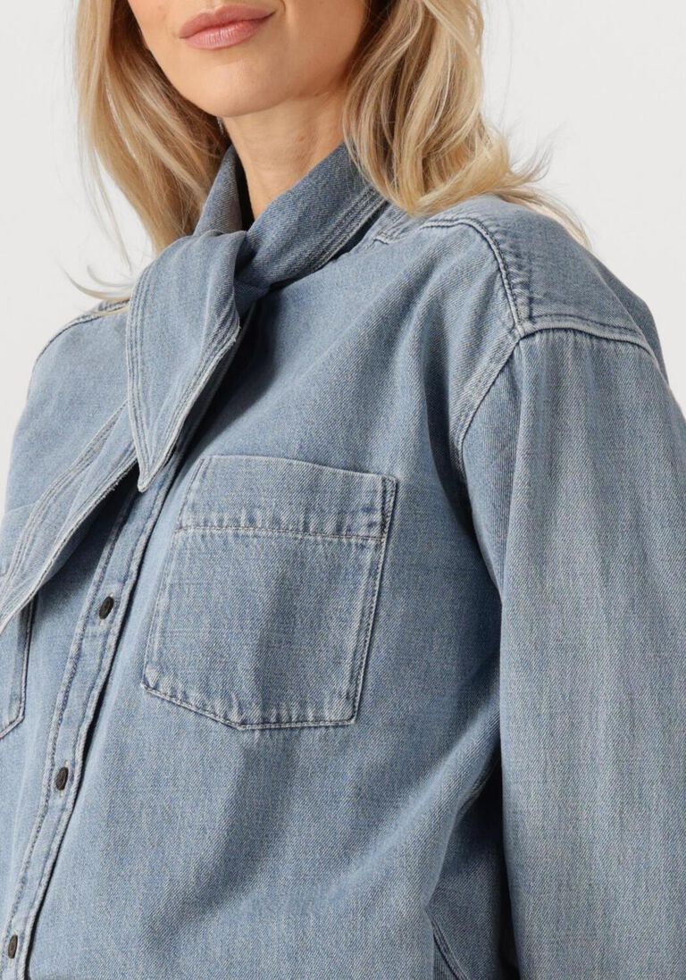 blauwe closed blouses scarff shirt