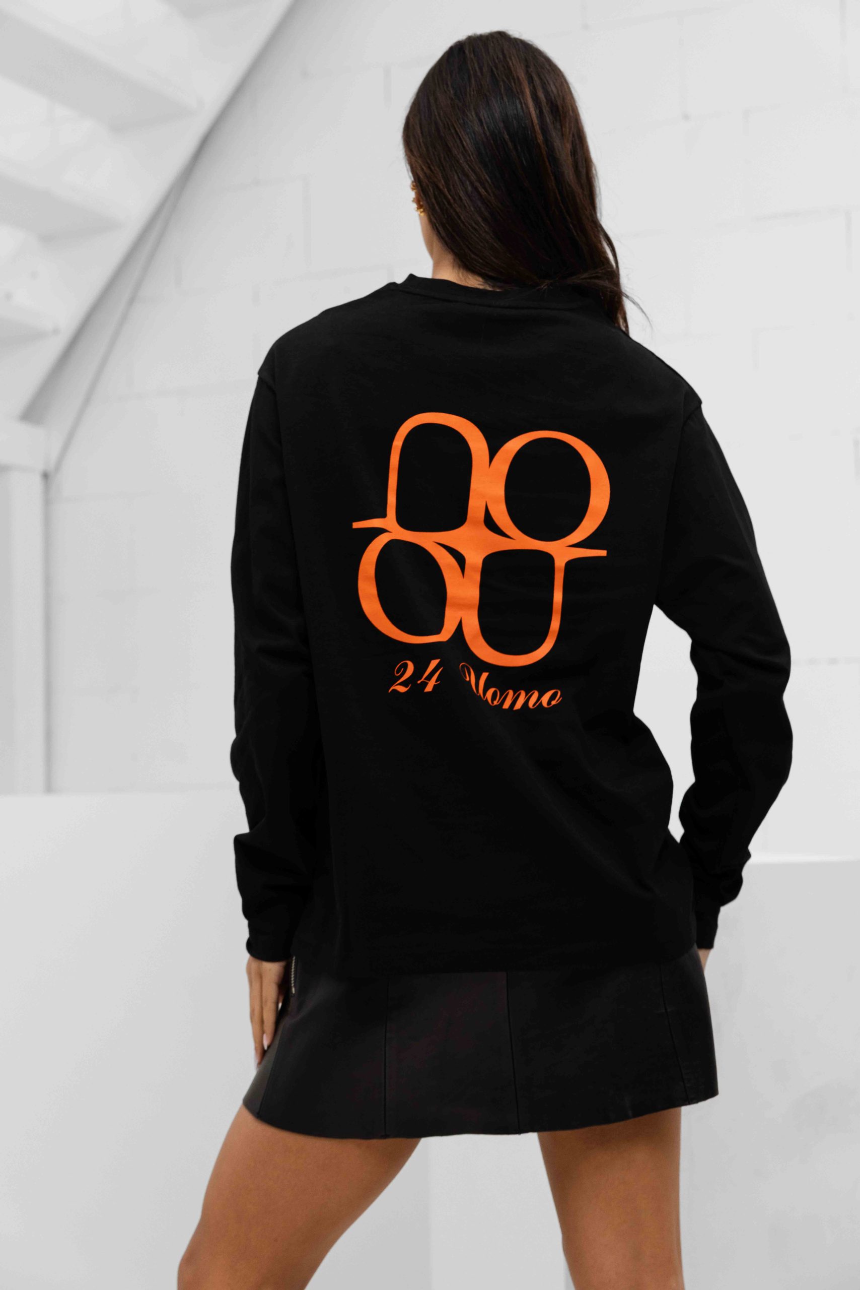 24 Uomo Symbol Longsleeve Shirt Dames Zwart/Oranje