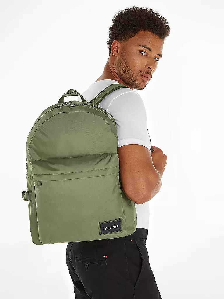 TOMMY HILFIGER Rucksack TH SUMMER olive