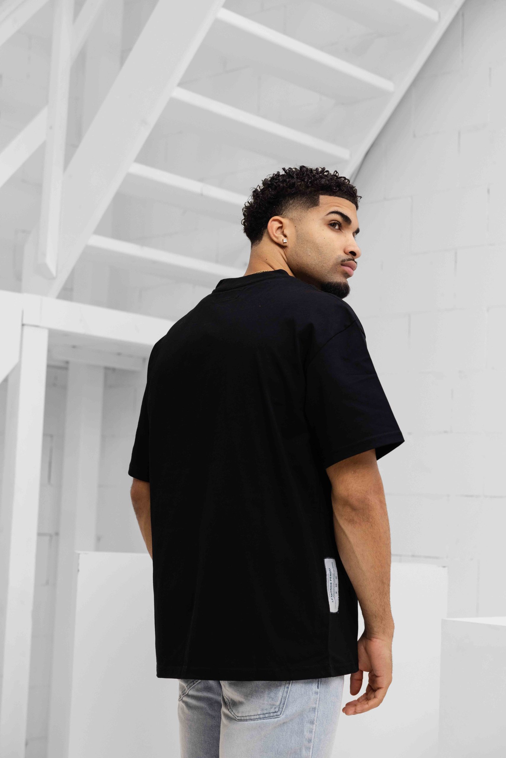 Le Monde Perdu Jacquart T-Shirt Heren Zwart
