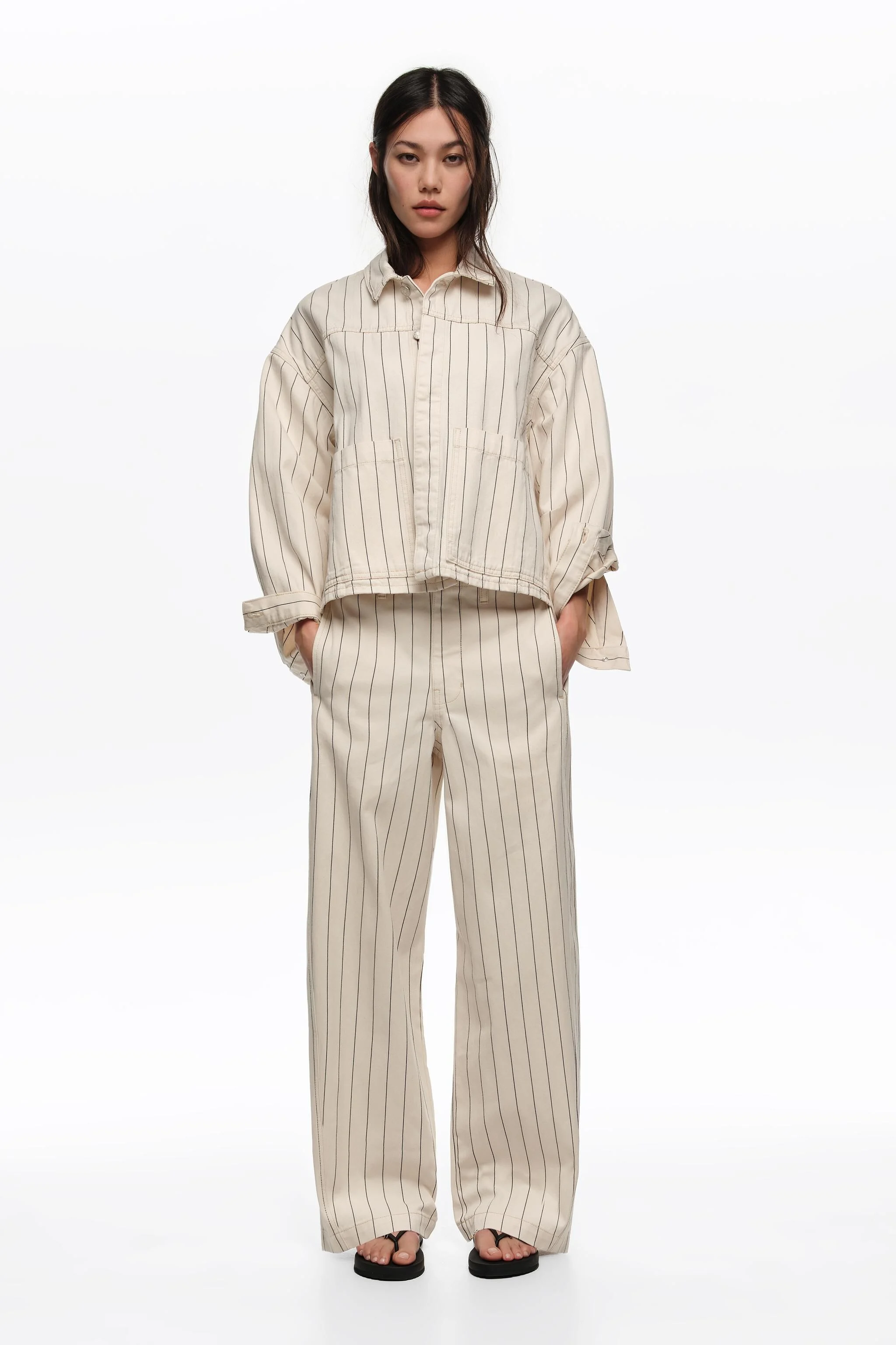 Jaqueta jeans evasê listrada off-white