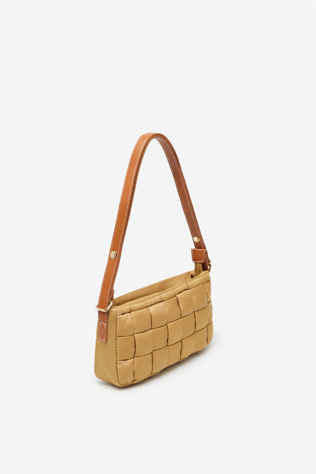 Bolsa de ombro acolchoada trançada - Bege
