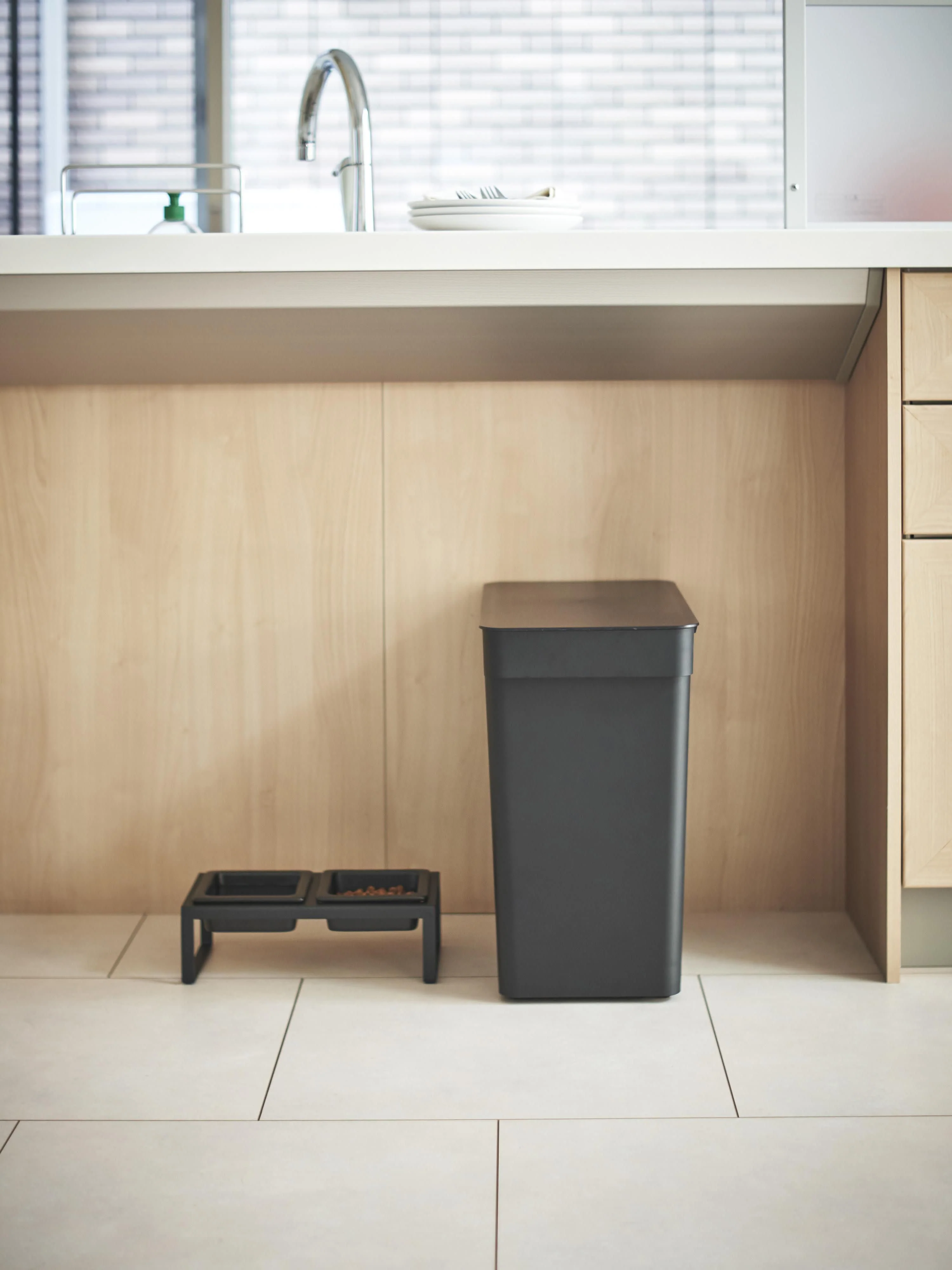 Voedselcontainers Tower met maatbeker, set van 2