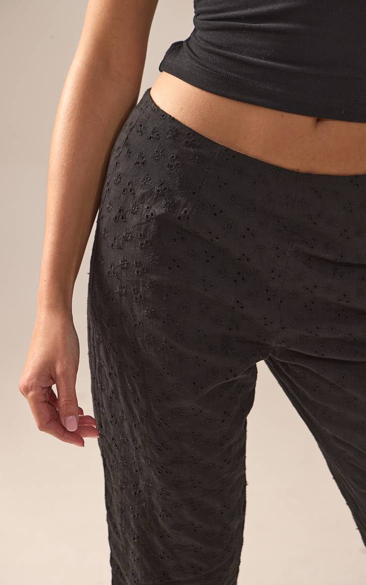 Noir Pantacourt En Coton Broderie Anglaise